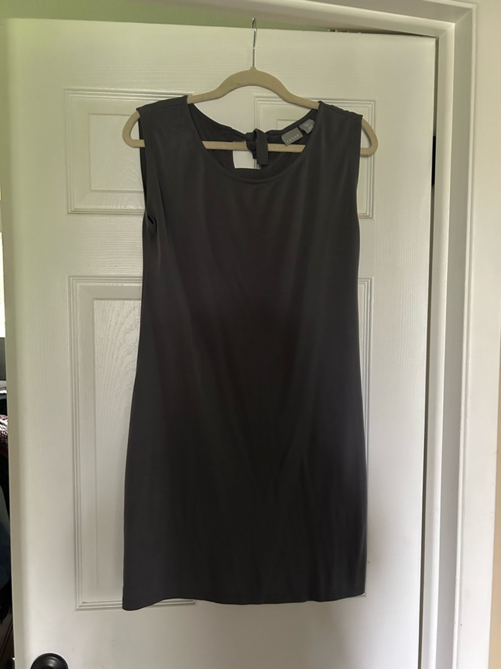 Kenar Sleeveless Gray Shift Dress with Back Tie
